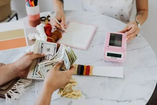 如何选购一款性价比高的POS机？品牌对比全解析
